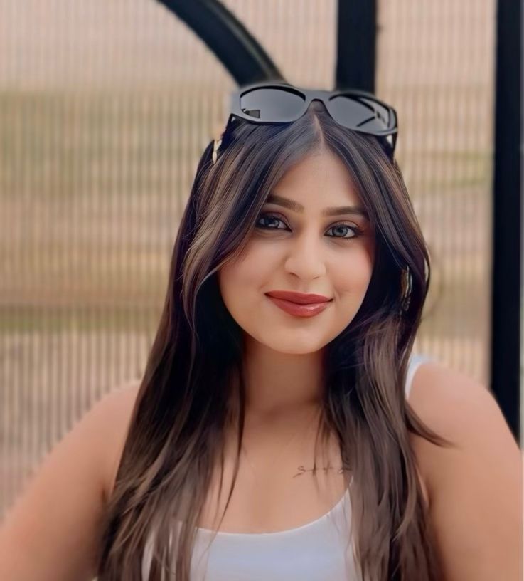 Volunteer Sanaa Batra